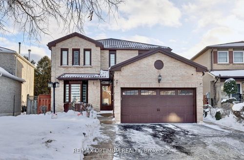 5 Clydesdale Cir, Brampton, ON, L6Y3R4 | Card Image