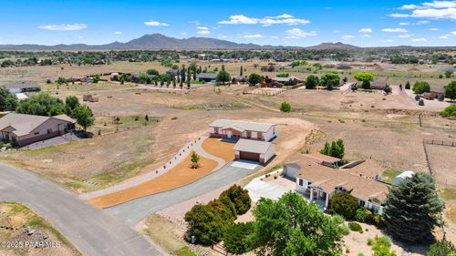 586 Sycamore Ln, Chino Valley, AZ, 86323-7458 | Card Image