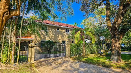 1543 Dorado Ave, Coral Gables, FL, 33146-1025 | Card Image
