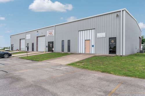 e-2522 Shell Rd, Georgetown, TX, 78628-9210 | Card Image