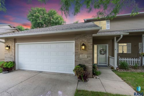 3419 W 80th Pl Place, Sioux Falls, SD, 57108 | Card Image