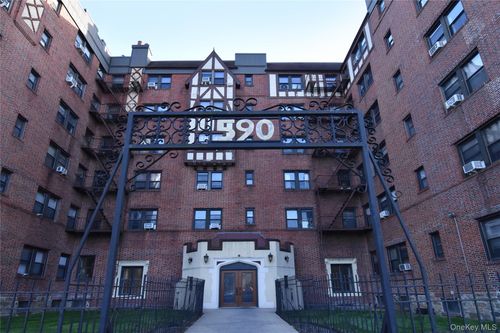 apt-mk-590 E 3rd St, Mount Vernon, NY, 10553-1821 | Card Image