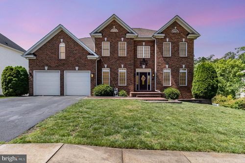 1012 W Kensington Cir, FREDERICKSBURG, VA, 22401-8003 | Card Image
