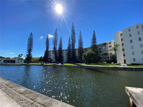 apt-l116-2905 Point East Dr, Aventura, FL, 33160-2623 | Card Image