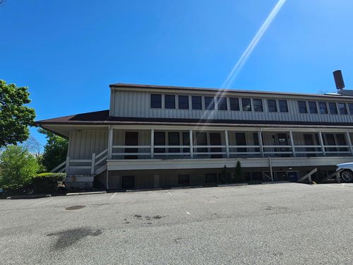 208-ground-202 Main E, Huntington, NY, 11743 | Card Image