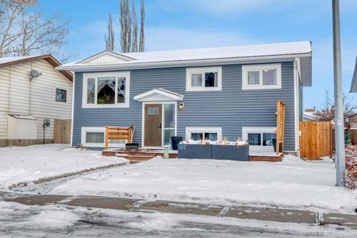 107 Park Rd, Strathmore, AB, T1P1H7 | Card Image