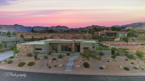 2230 W Mantua Dr, St George, UT, 84770-7490 | Card Image