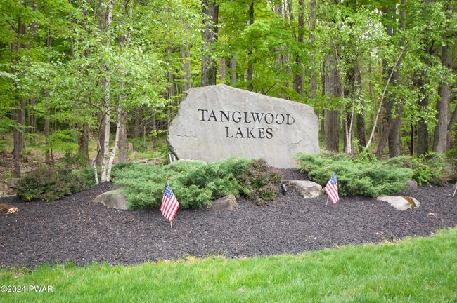 A-T-Lakes Rock | Image 92
