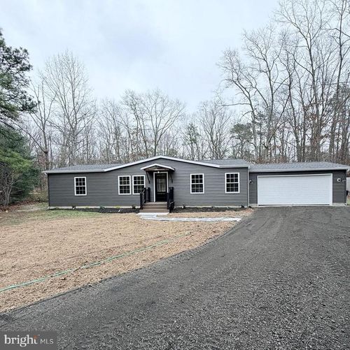 1352 White Oak Cir, Egg Harbor City, NJ, 08215-4157 | Card Image