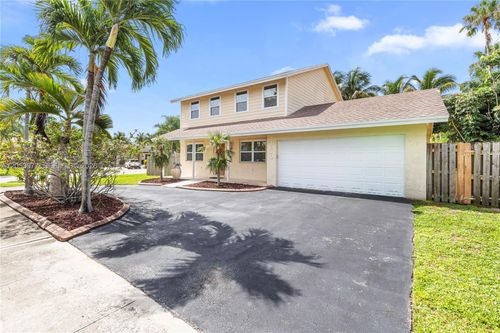 11610 Nw 43rd St, Sunrise, FL, 33323-2665 | Card Image