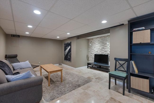 418 Bonnie Brae Ave, House other with 2 bedrooms, 2 bathrooms and 1 parking in Itasca IL | Image 24