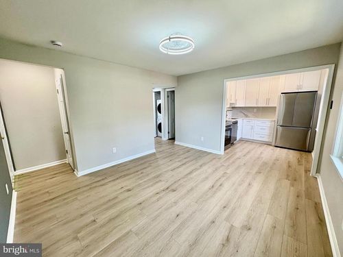 apt-302-2008 38th St Se, WASHINGTON, DC, 20020-2438 | Card Image