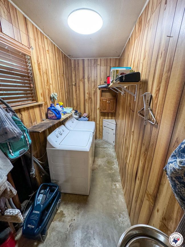 1004 Hillcrest, House other with 3 bedrooms, 2 bathrooms and null parking in Linden TX | Image 13