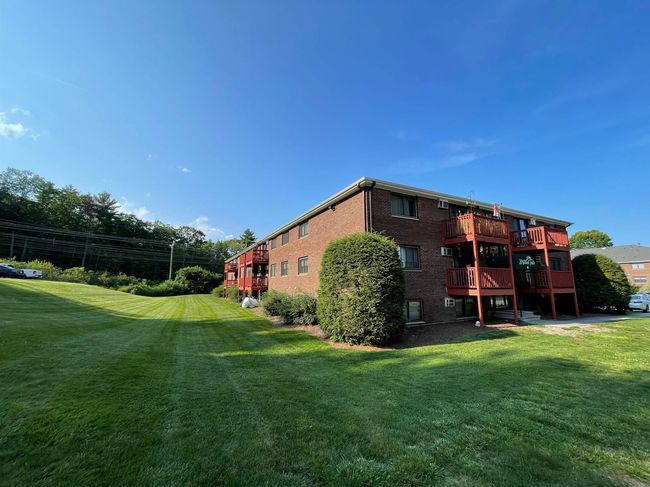 APT-201 - 96 Powers St, Condo with 2 bedrooms, 1 bathrooms and null parking in Milford NH | Image 9