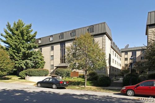 311-4355 Maryland Ave, Saint Louis, MO, 63108-2731 | Card Image