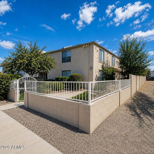 1021 E Pierce St, Phoenix, AZ, 85006-3379 | Card Image