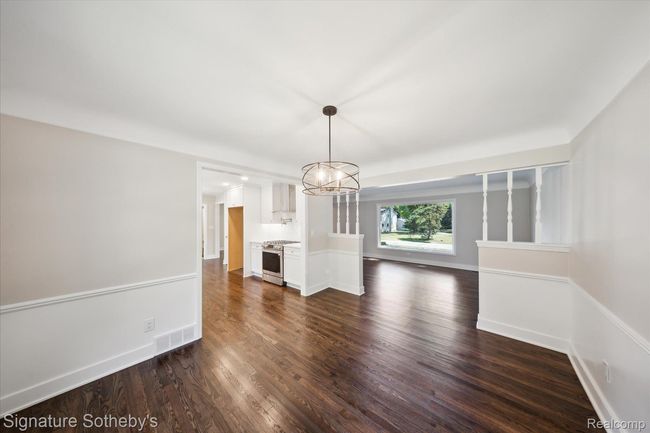 10-2200-Brenthaven-Dr-Bloomfield-Hills-MI-48304-WindowStill-32.jpg | Image 7