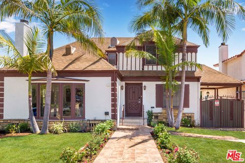 1904 Preuss Rd, Los Angeles, CA, 90034-1107 | Card Image