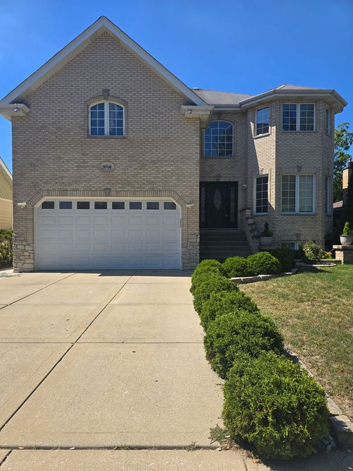 9706 S 52nd Ave, Oak Lawn, IL, 60453-3059 | Card Image