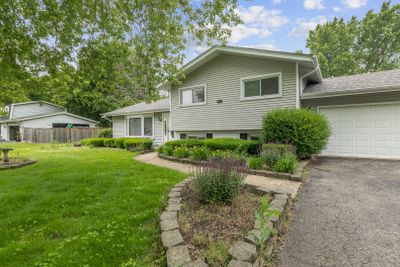 28W166 Hillview Drive, House other with 3 bedrooms, 3 bathrooms and 2 parking in Naperville IL | Image 2