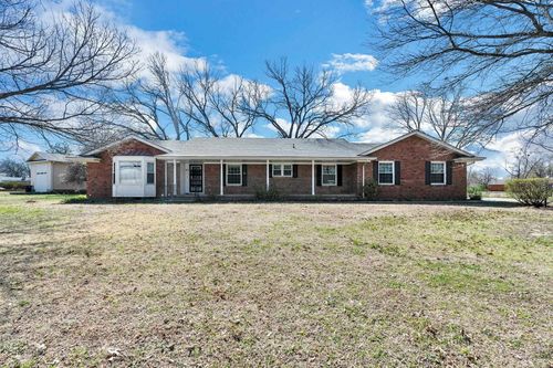 25 Lakeside Dr, Augusta, KS, 67010-2350 | Card Image