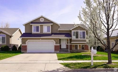 2237 Craig Ln, Syracuse, UT, 84075-9321 | Card Image