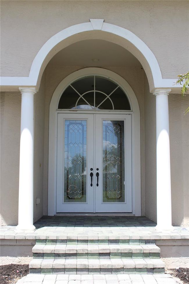 Front double door | Image 31