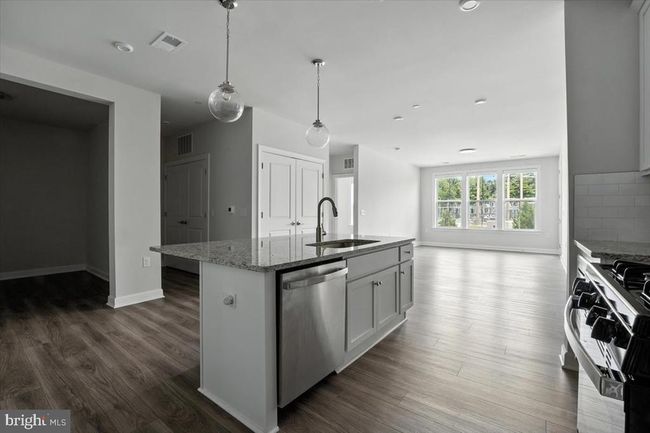 STE-307 - 3927 Fair Ridge Dr, Condo with 2 bedrooms, 2 bathrooms and null parking in FAIRFAX VA | Image 12