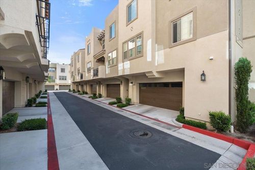 324 Waverunner Ct, Santee, CA, 92071-5858 | Card Image