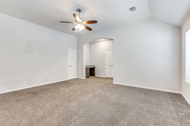 Plenty of room for sectional. | Image 23