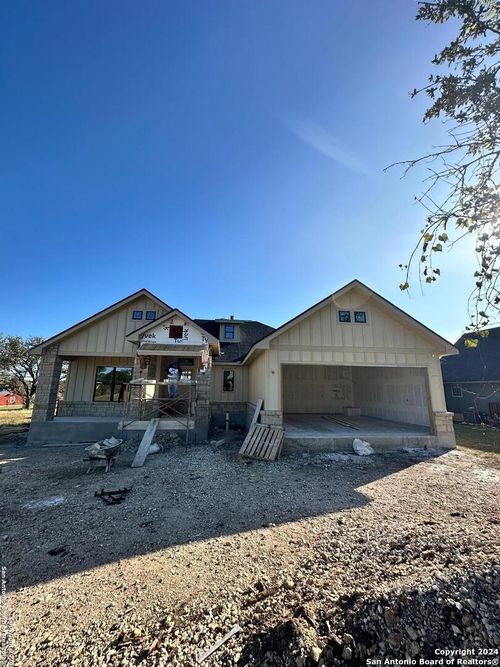 260 Glenvalley Circle, Bandera, TX, 78003 | Card Image