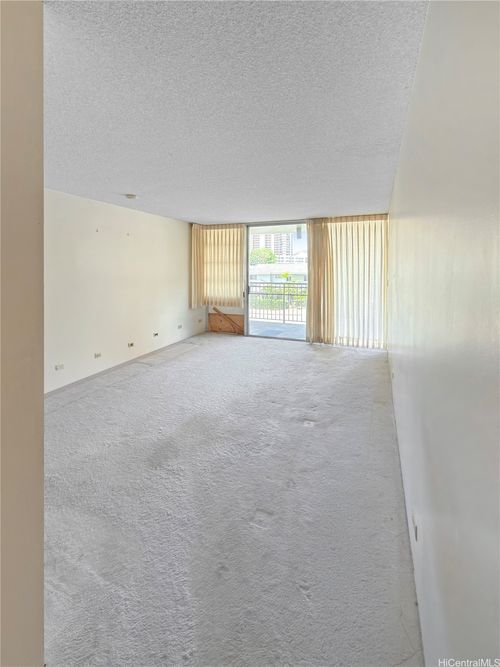 216-3161 Ala Ilima St, Honolulu, HI, 96818-3009 | Card Image