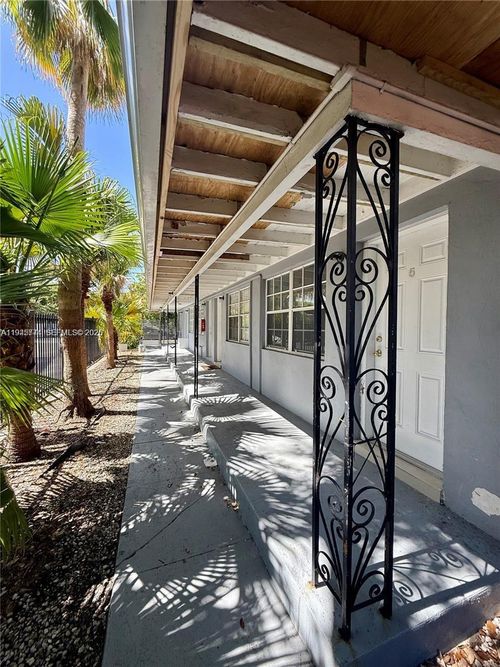 apt-1-551 Ne 61st St, Miami, FL, 33137-2233 | Card Image