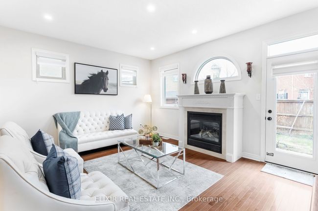 397 Burloak Dr, House other with 3 bedrooms, 3 bathrooms and 2 parking in Oakville ON | Image 15