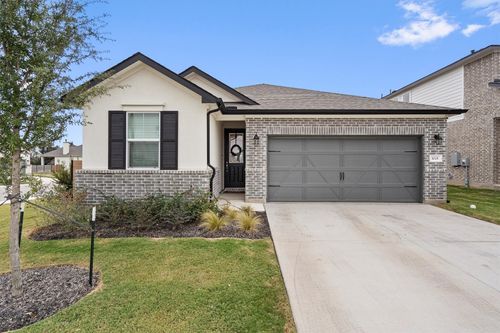 1001 Stonehill Dr, Georgetown, TX, 78633-2475 | Card Image