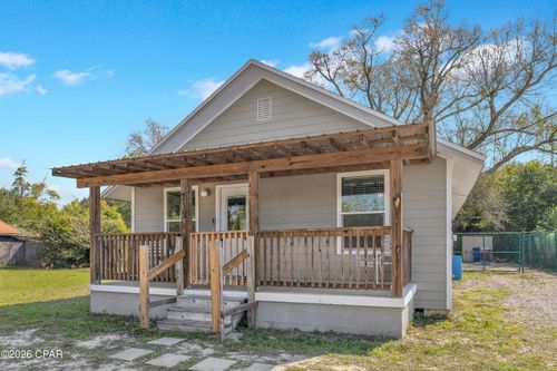 712 College Ave, Panama City, FL, 32401-4640 | Card Image