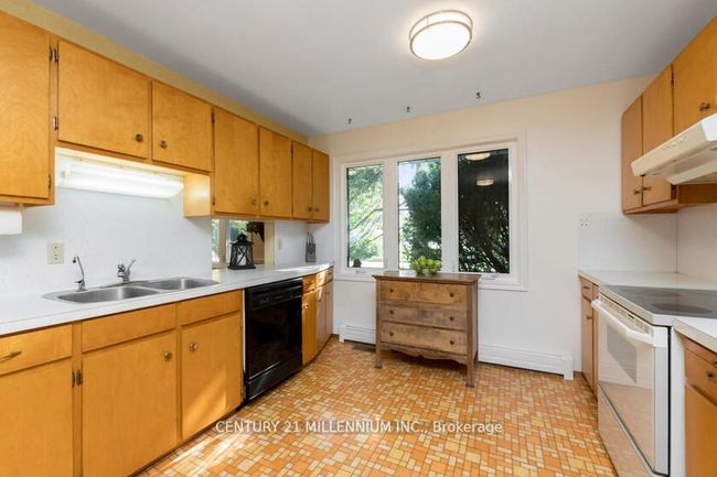 1264 Olde Base Line Rd, House other with 3 bedrooms, 2 bathrooms and 10 parking in Terra Cotta ON | Image 16