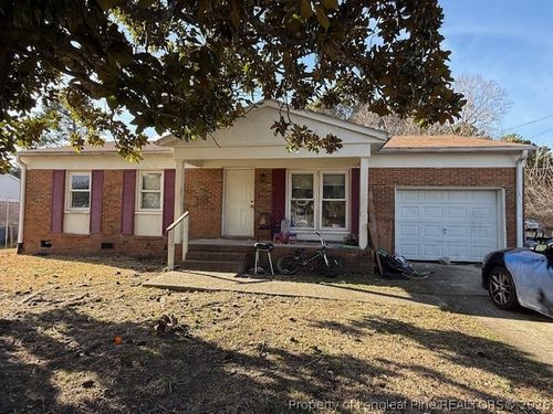 2513 E Brinkley Dr, Spring Lake, NC, 28390-1711 | Card Image