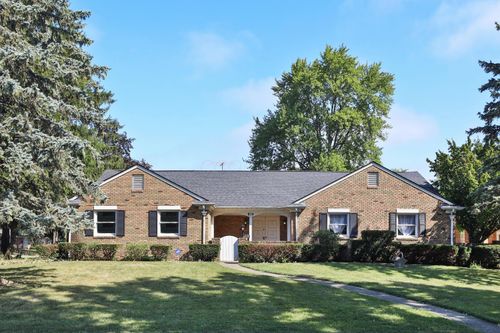 814 Meadowview Dr, Columbus, OH, 43224-1928 | Card Image