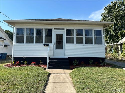 75 E Elm St, Alton, IL, 62002-4428 | Card Image