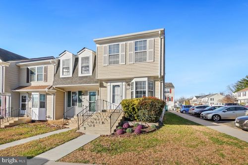 8431 Georgian Ct, MANASSAS, VA, 20110-4567 | Card Image