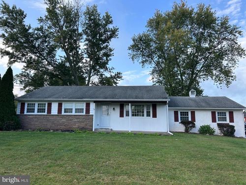 926 Callowhill Rd, PERKASIE, PA, 18944-3336 | Card Image