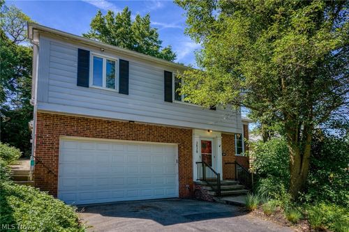 3820 Meadowbrook Blvd, University Heights, OH, 44118-4433 | Card Image