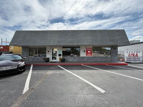 9511 N Nebraska Ave, TAMPA, FL, 33612-8026 | Card Image