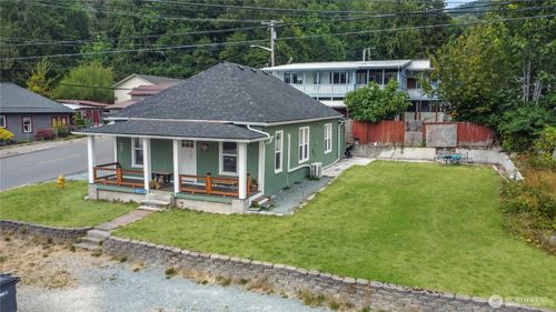 45337 Main St, Concrete, WA, 98237-9362 | Card Image