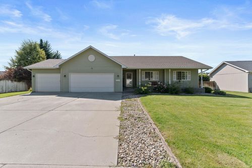 17813 N Lidgerwood St, Colbert, WA, 99005-8512 | Card Image
