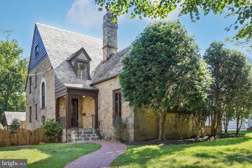 105 Summerfield Rd, CHEVY CHASE, MD, 20815-3316 | Card Image