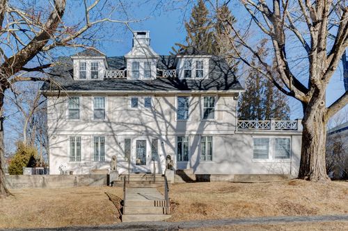 82 West St, Litchfield, CT, 06759-3500 | Card Image