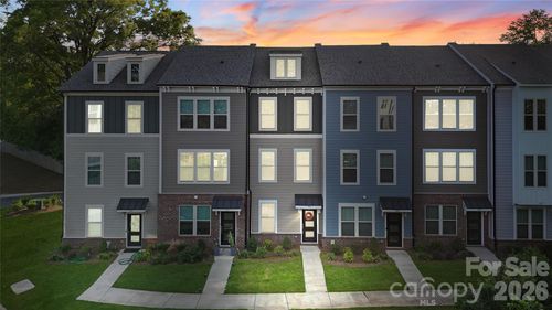 318 Simeon Dr, Charlotte, NC, 28208-3256 | Card Image