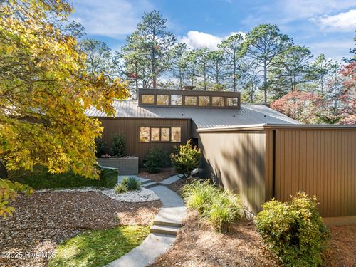 75 Lake Dornoch Dr, Pinehurst, NC, 28374-7111 | Card Image